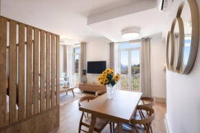 Rivoli Luxurious Suite in Liston Square